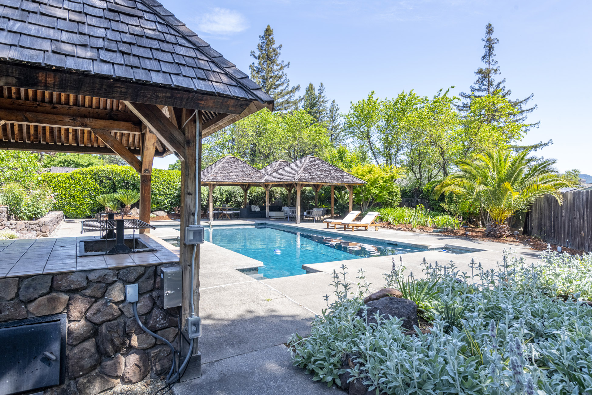 2501 Pinot Way