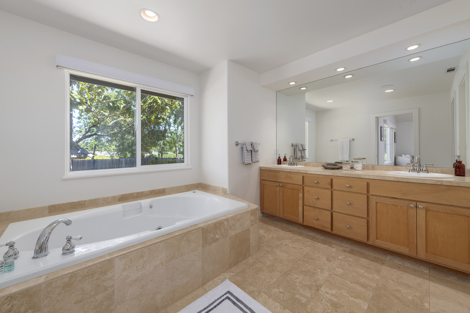 2501 Pinot Way
